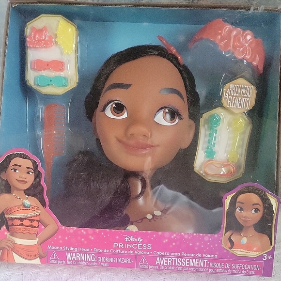 Disney Princess Moana Styling Head - Black Hair - Picture 2 of 6